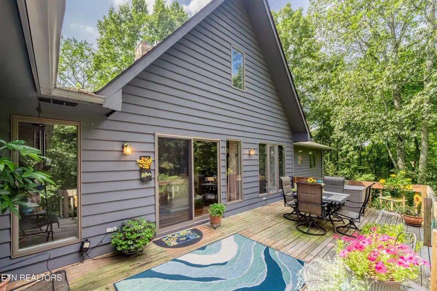 128 W Hills Court, Harriman, TN 37748 - #2