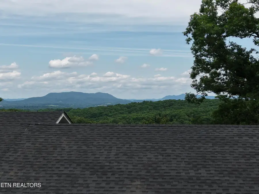 1518 Stony Point Rd, Knoxville, TN 37914 - #2