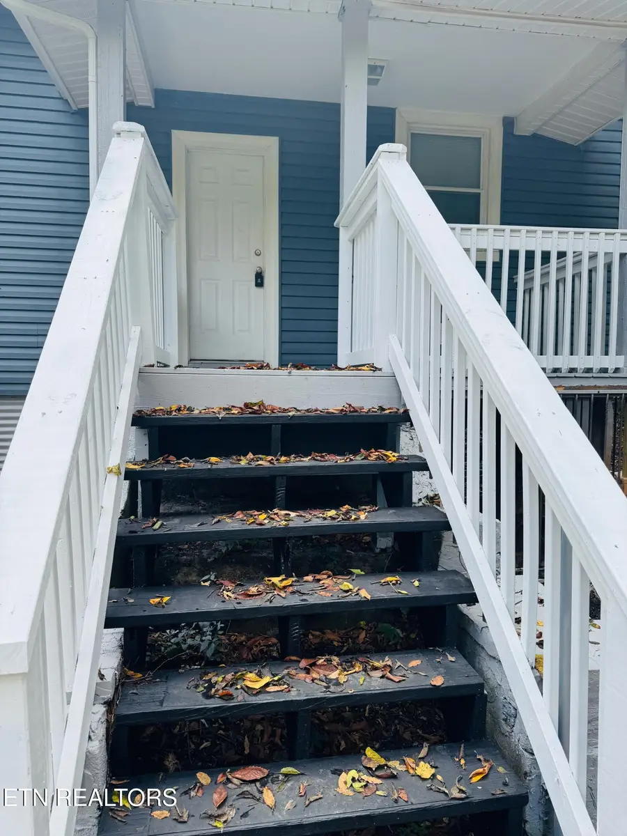 2027 Dandridge Ave, Knoxville, TN 37915 - #3