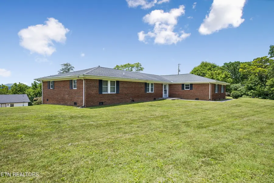 147 Meredith Rd, Lafollette, TN 37766 - #3