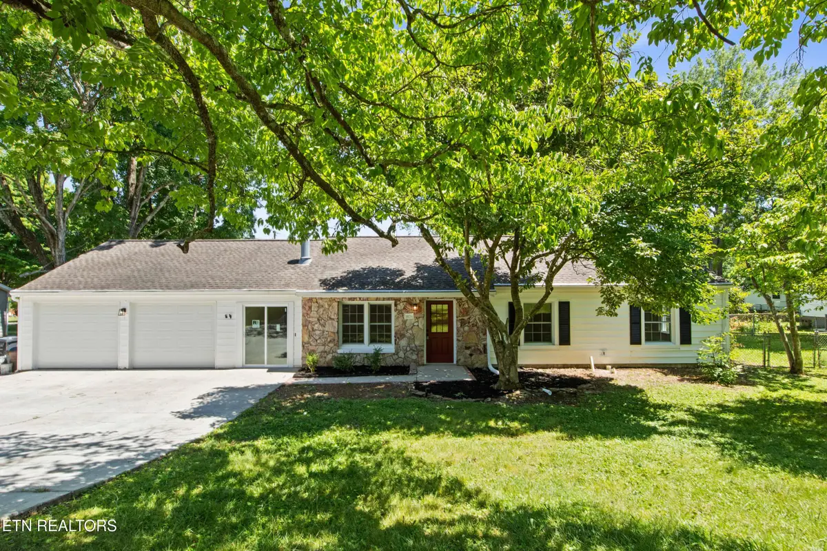 3824 Longwood Drive, Knoxville, TN 37918 - #1