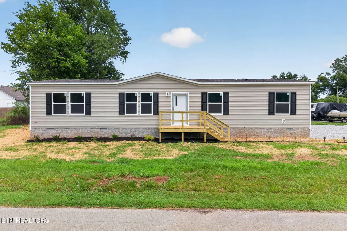 198 C Ray Ward St, Doyle, TN 38559 - #1