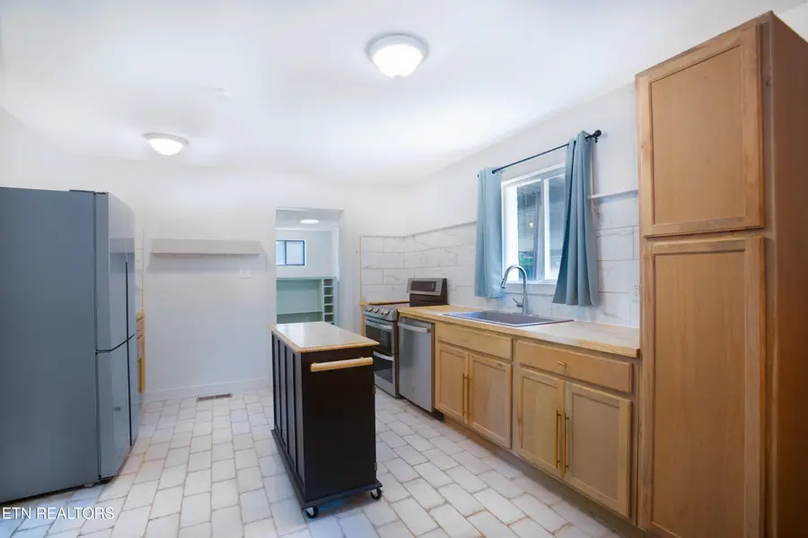 2640 Lay Ave, Knoxville, TN 37914 - #2