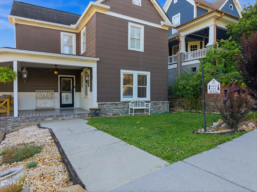 306 N Hill St, Lenoir City, TN 37771 - #2