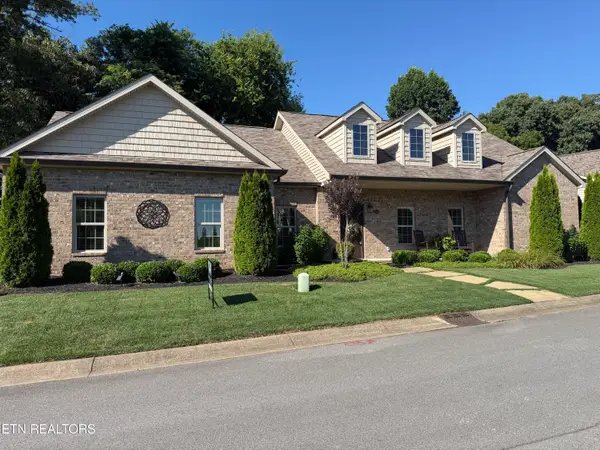 2228 Boulder Crest Lane, Sevierville, TN 37876