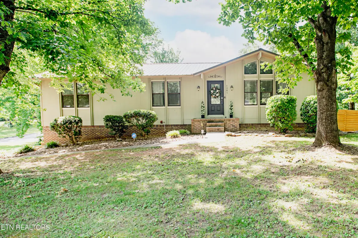 1241 Court Field Rd, Knoxville, TN 37922 - #1