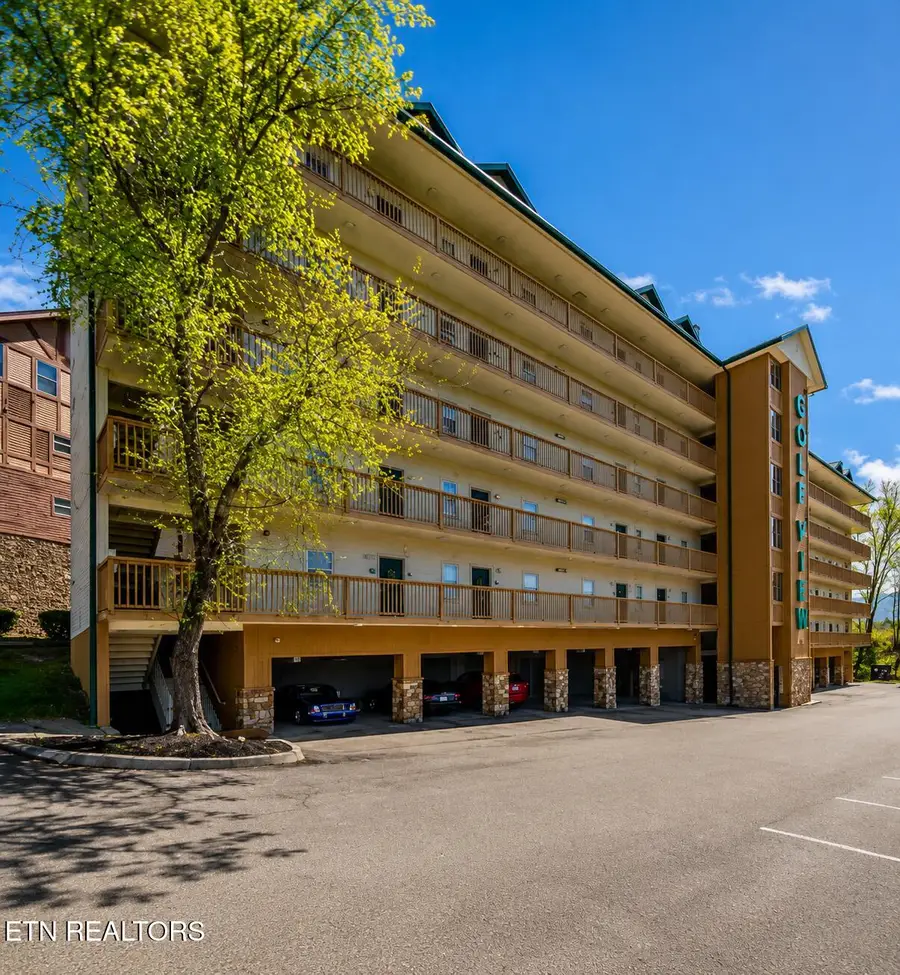 820 Golf View Blvd #UNIT 2504, Pigeon Forge, TN 37863 - #3