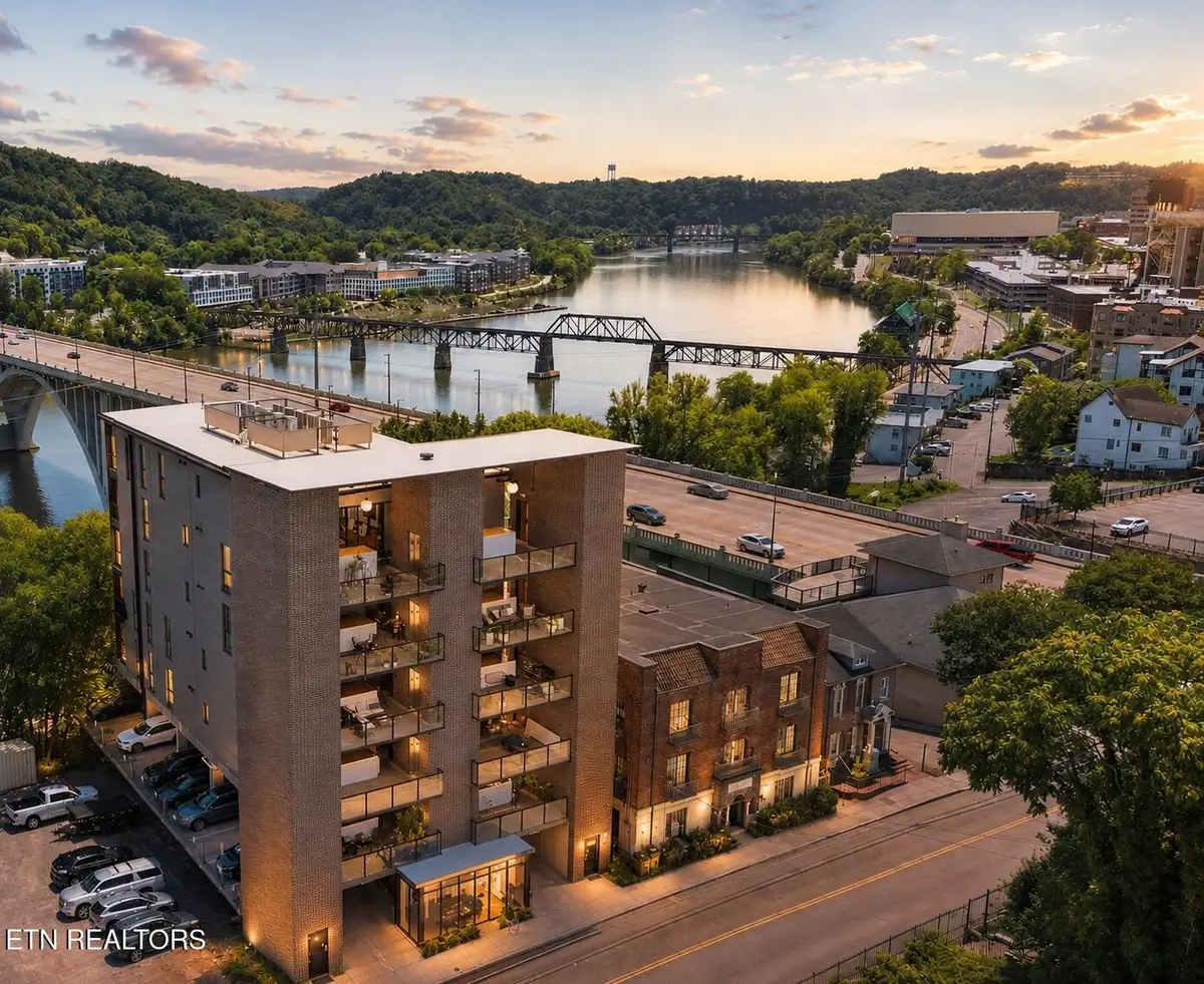 608 W Hill Ave #602, Knoxville, TN 37902 - #1