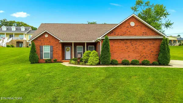 852 Isabell Drive, Dandridge, TN 37725