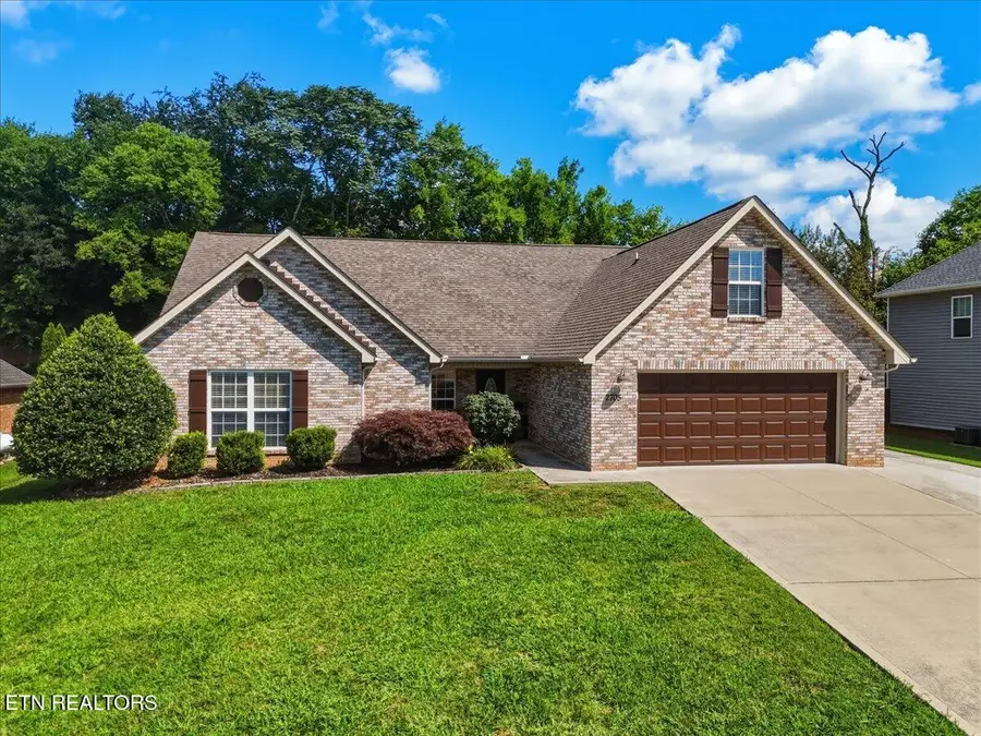 2705 Brantley Park Blvd, Maryville, TN 37804 - #2