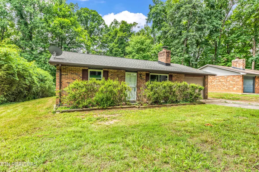 5412 Foxwood Rd, Knoxville, TN 37921 - #3