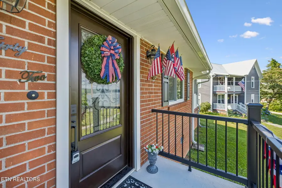 332 Euclid Ave, Kingston, TN 37763 - #2