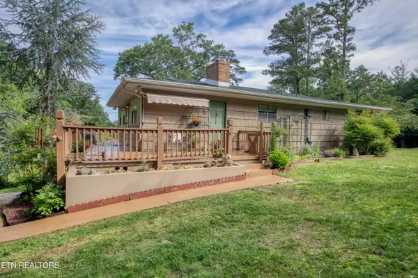 3054 Sinking Springs Rd, Knoxville, TN 37914