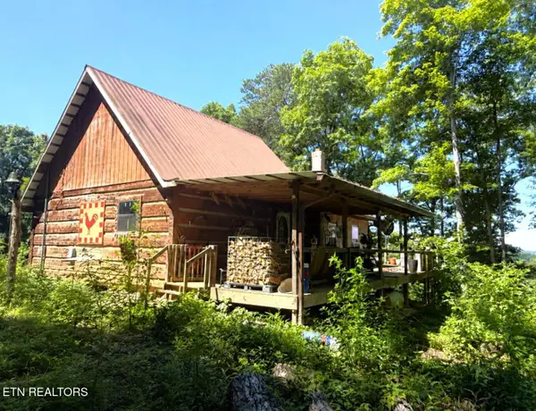 1040 Sturmhaben Way, Newport, TN 37821