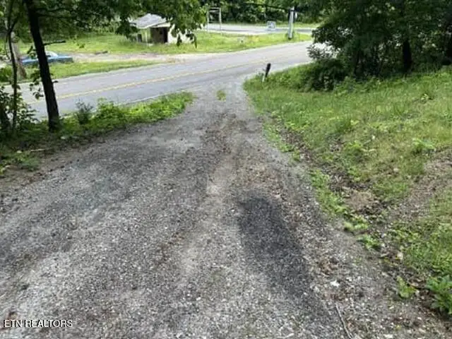 1709 Ruritan Rd, Harriman, TN 37748 - #3