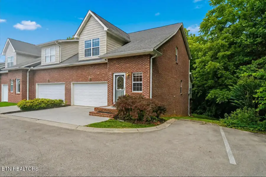 8601 Ashbourne Way, Knoxville, TN 37923 - #2