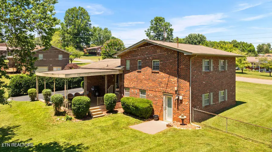 2404 Calloway Circle, Lenoir City, TN 37772 - #3