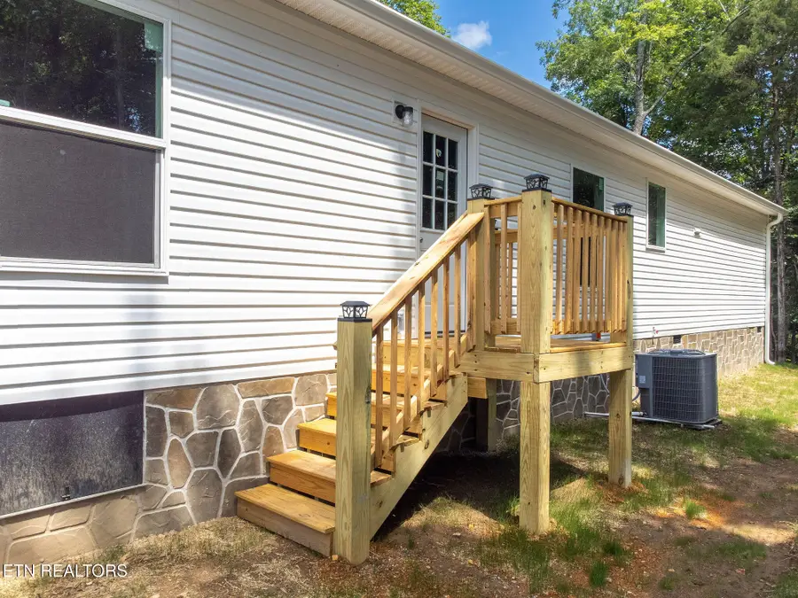 135 Pinecrest Drive, Loudon, TN 37774 - #3