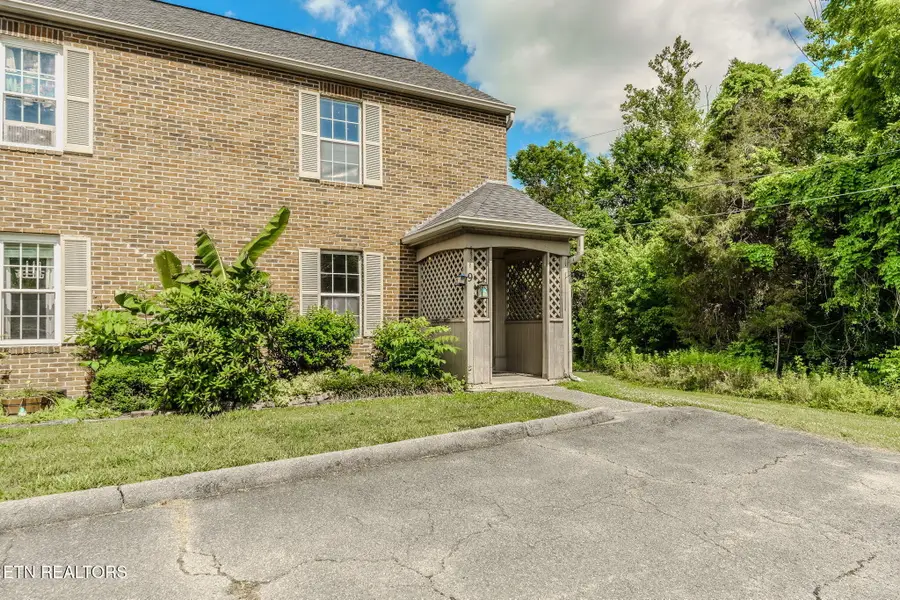 405 Eastley Court, Kingsport, TN 37660 - #2