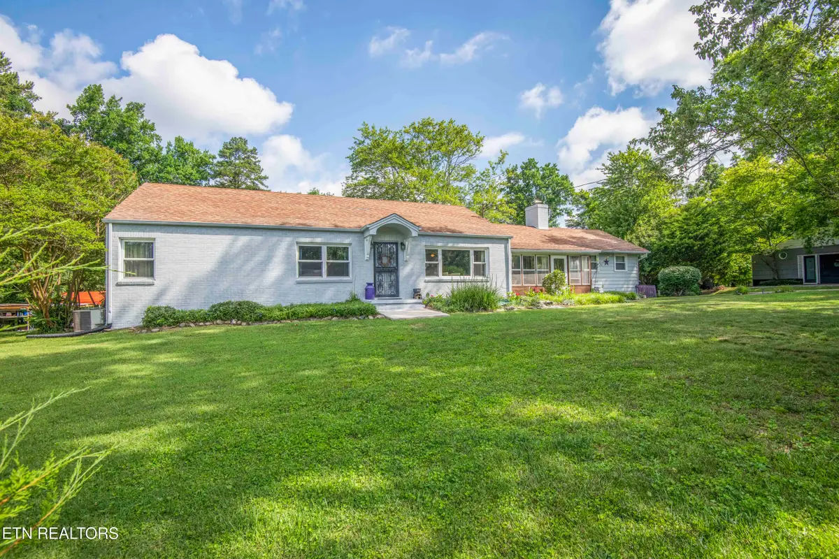201 W Ford Valley Rd, Knoxville, TN 37920 - #1