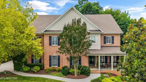 1809 Highlands Cove Lane, Knoxville, TN 37922