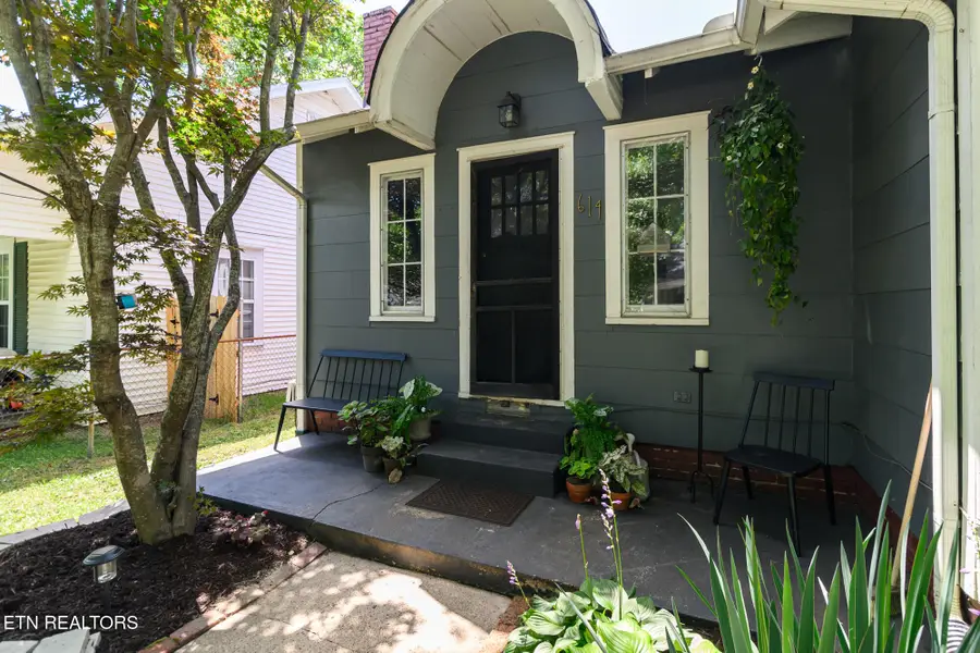 614 Radford Place, Knoxville, TN 37917 - #2