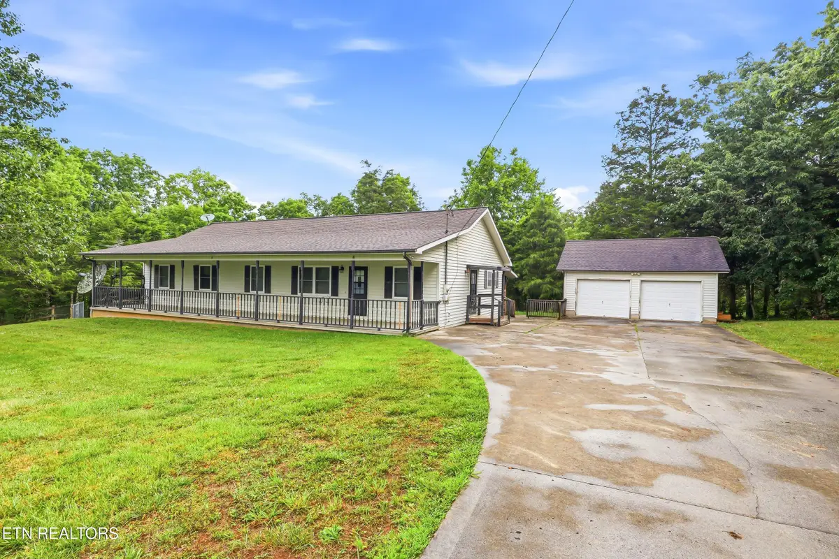 677 Bethel Rd, Clinton, TN 37716 - #1