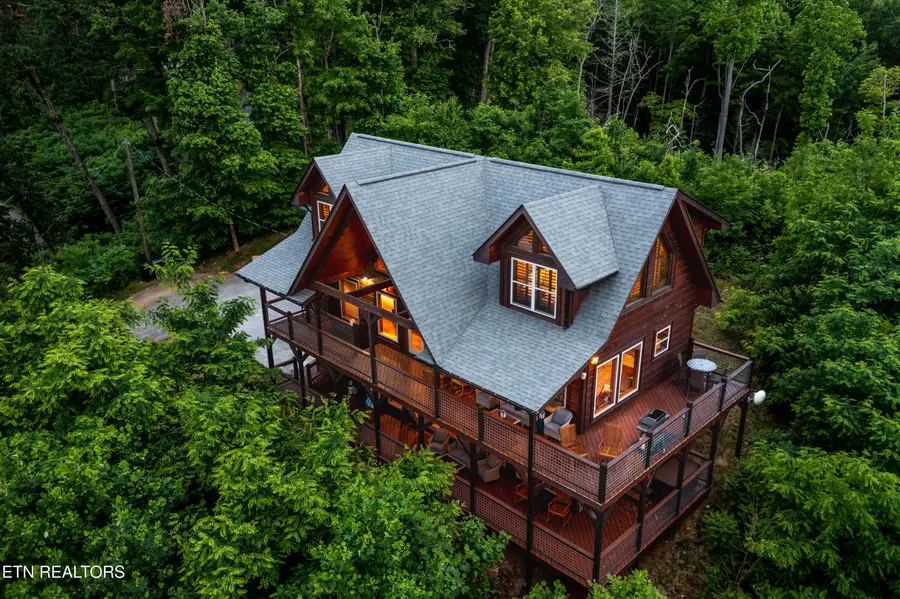 1219 Hemlock Drive, Gatlinburg, TN 37738 - #2