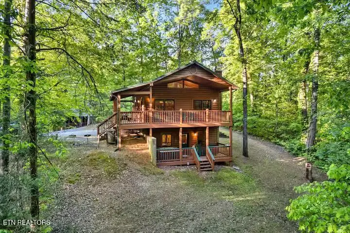 3828 Saddle Brook Way, Sevierville, TN 37862 - #2