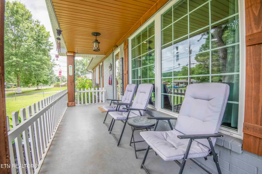 606 Caton St, Seymour, TN 37865 - #2