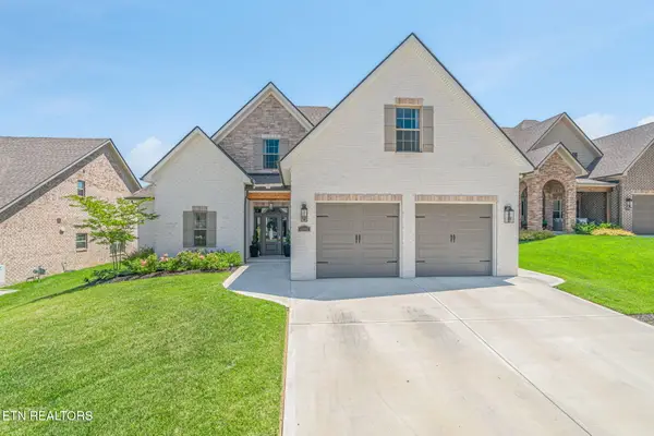 12042 Avery Manor Lane, Knoxville, TN 37932