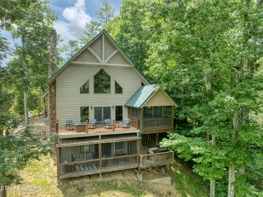 374 Laurel Rd, Townsend, TN 37882 - #3