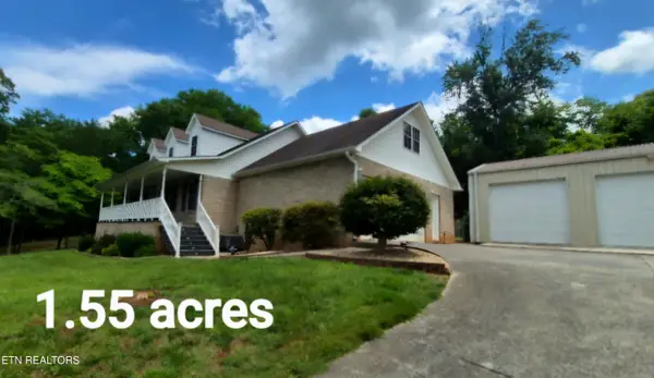 570 Oakwood Estates Drive, Lenoir City, TN 37772