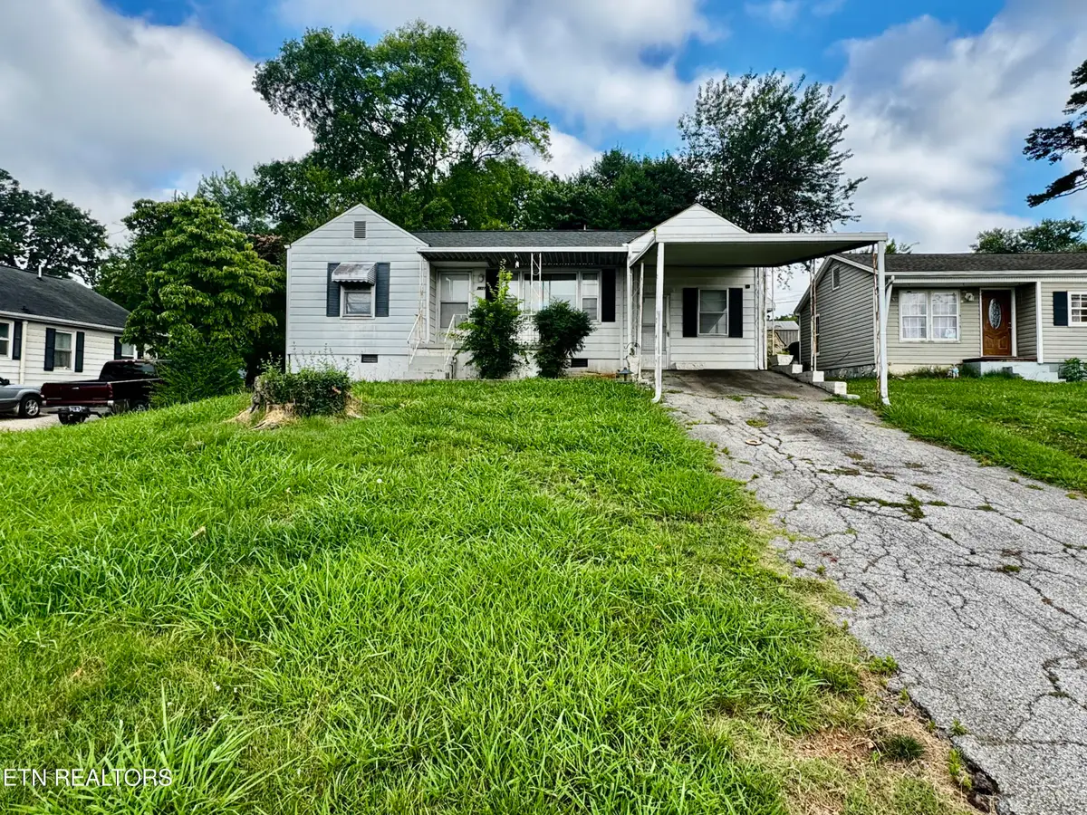 2627 Cecil Ave, Knoxville, TN 37917 - #1