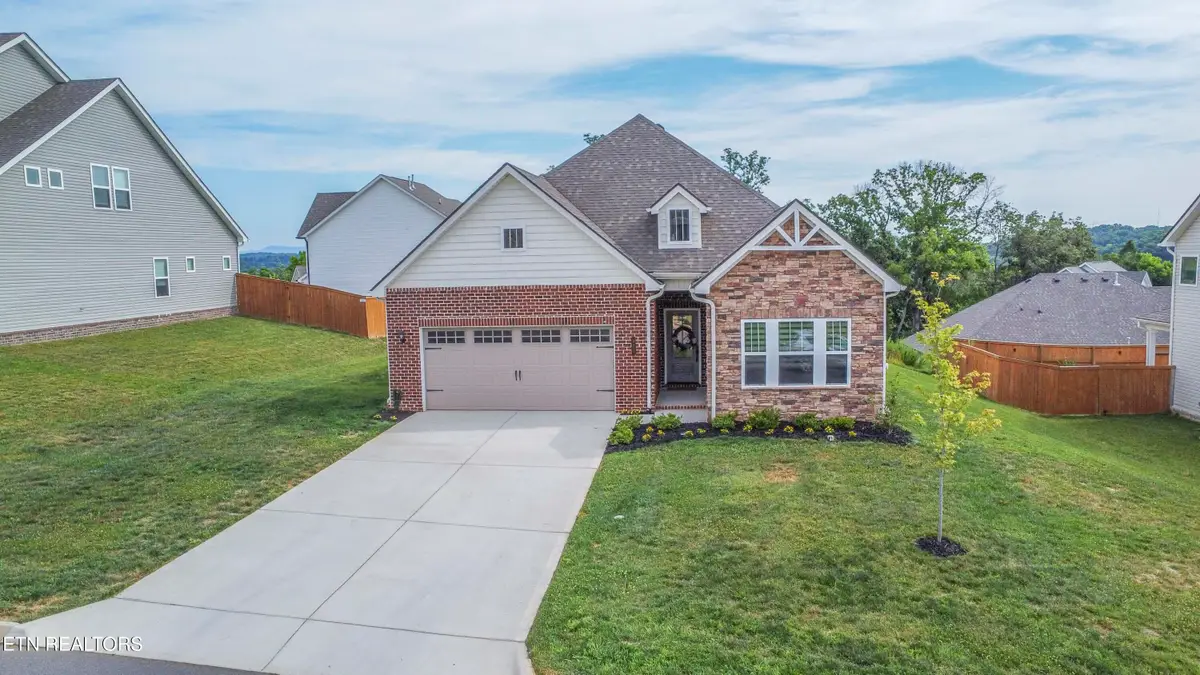 471 Sugar Maple Tr, Lenoir City, TN 37771 - #1