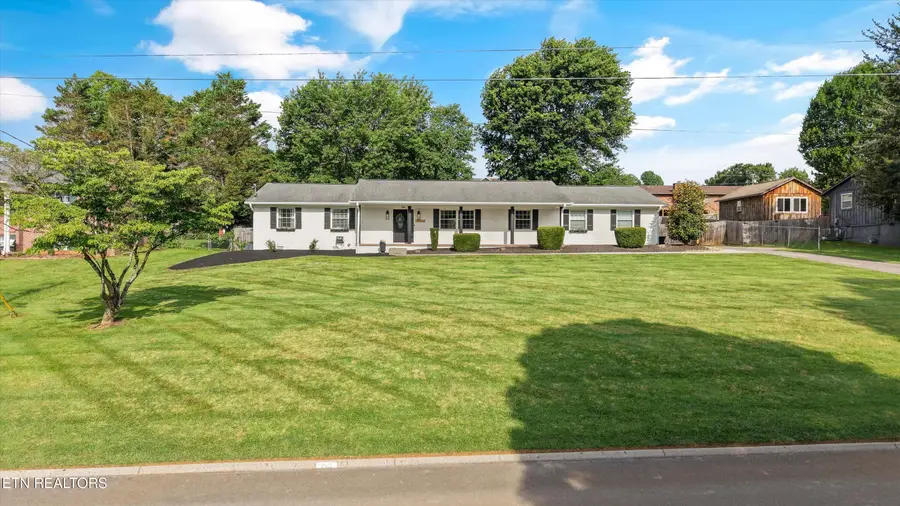 216 Foothills Drive, Seymour, TN 37865 - #2