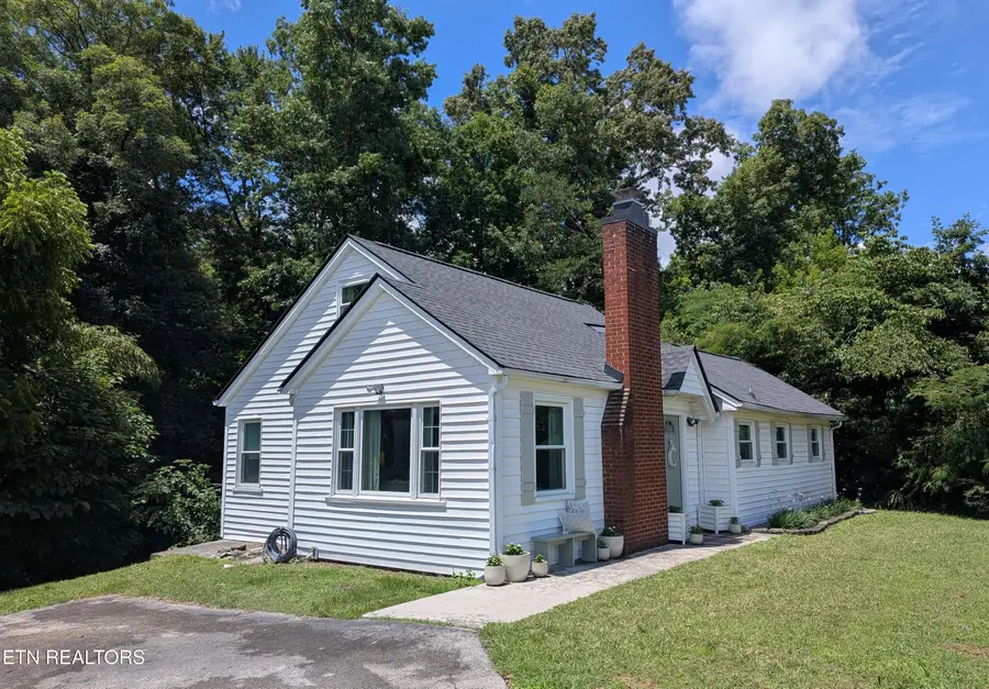 8135 Harmon Rd, Powell, TN 37849 - #2