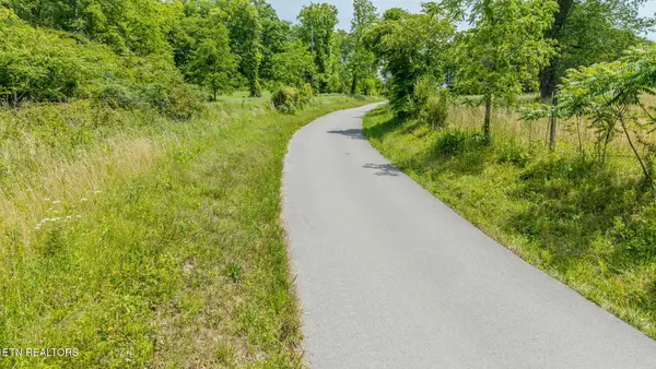 Poor Valley Rd, Rutledge, TN 37861