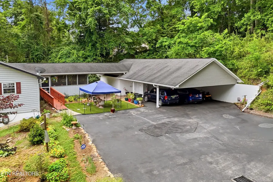 3701 Solway Rd, Knoxville, TN 37931 - #2