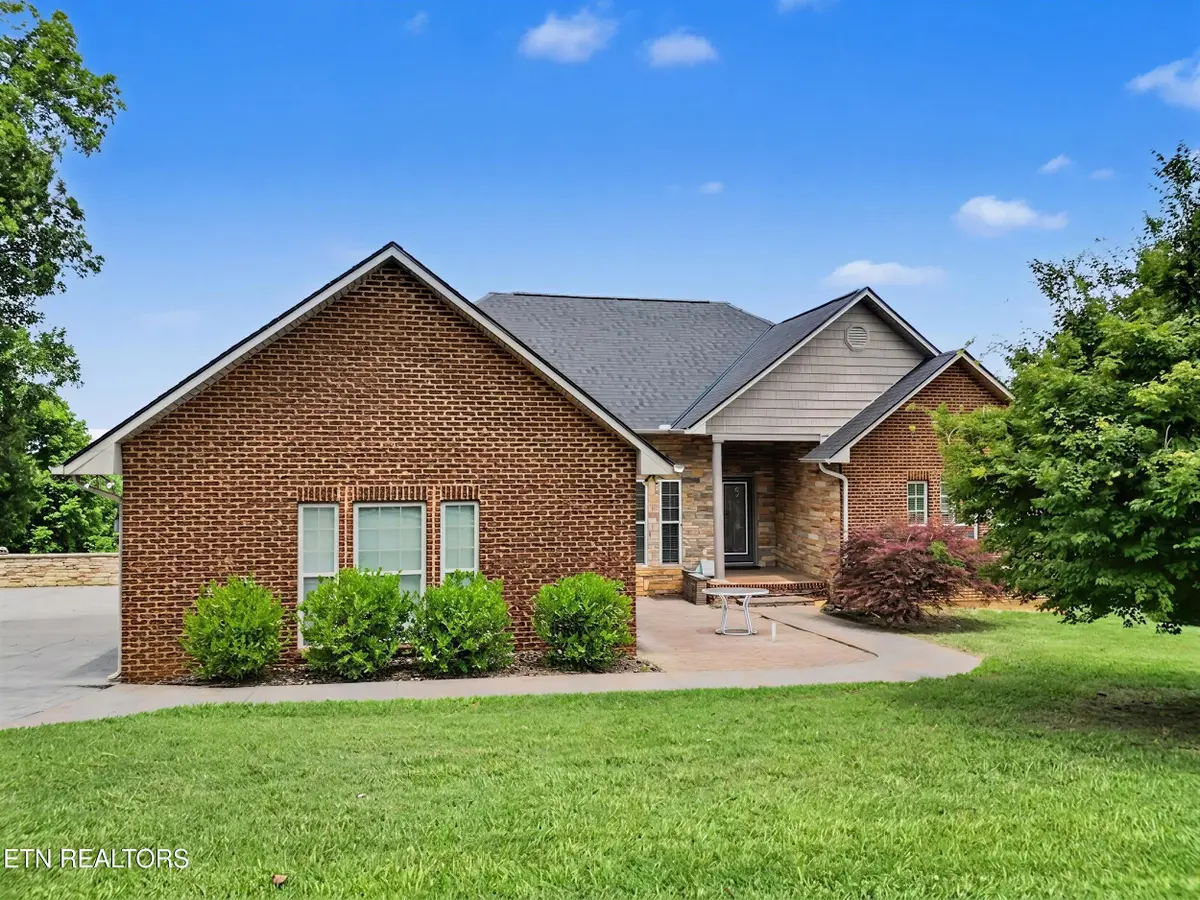 1414 Benjamin Blvd, Sevierville, TN 37876 - #1