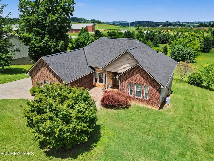 1414 Benjamin Blvd, Sevierville, TN 37876 - #3