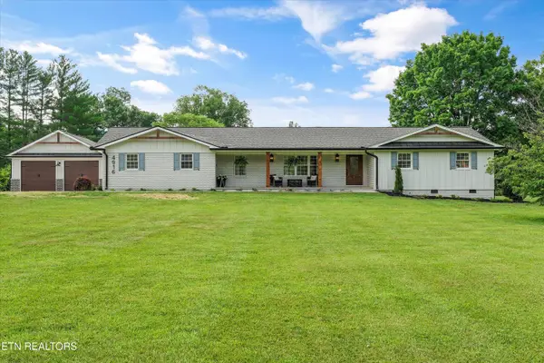 4916 W Beaver Creek Drive, Powell, TN 37849