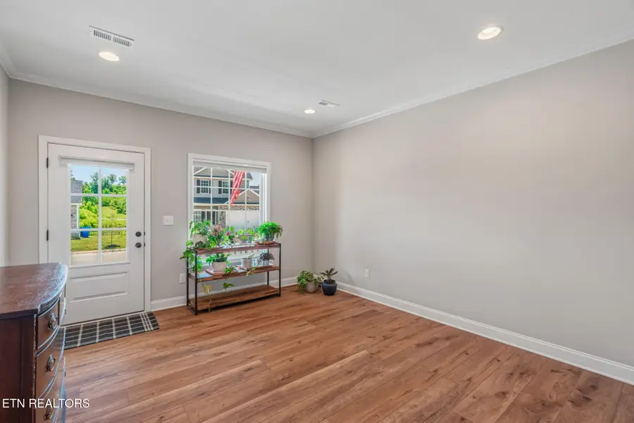 102 E Fortenberry St, Oak Ridge, TN 37830 - #3