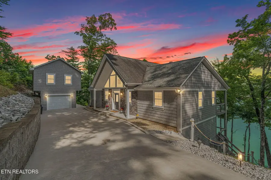 1779 Cove Pointe Rd, Lafollette, TN 37766 - #2