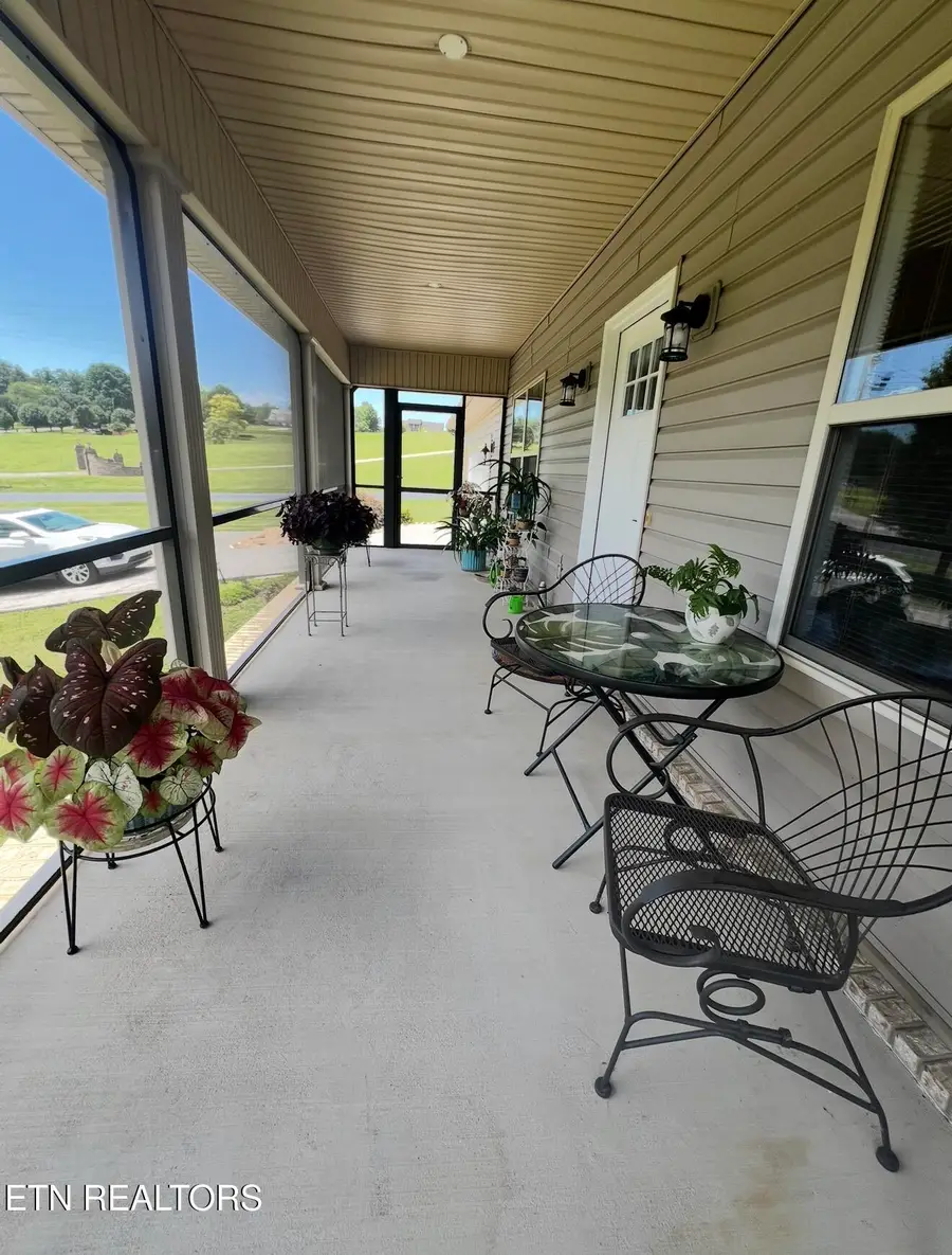 2449 Oakview Lane, Sevierville, TN 37876 - #2
