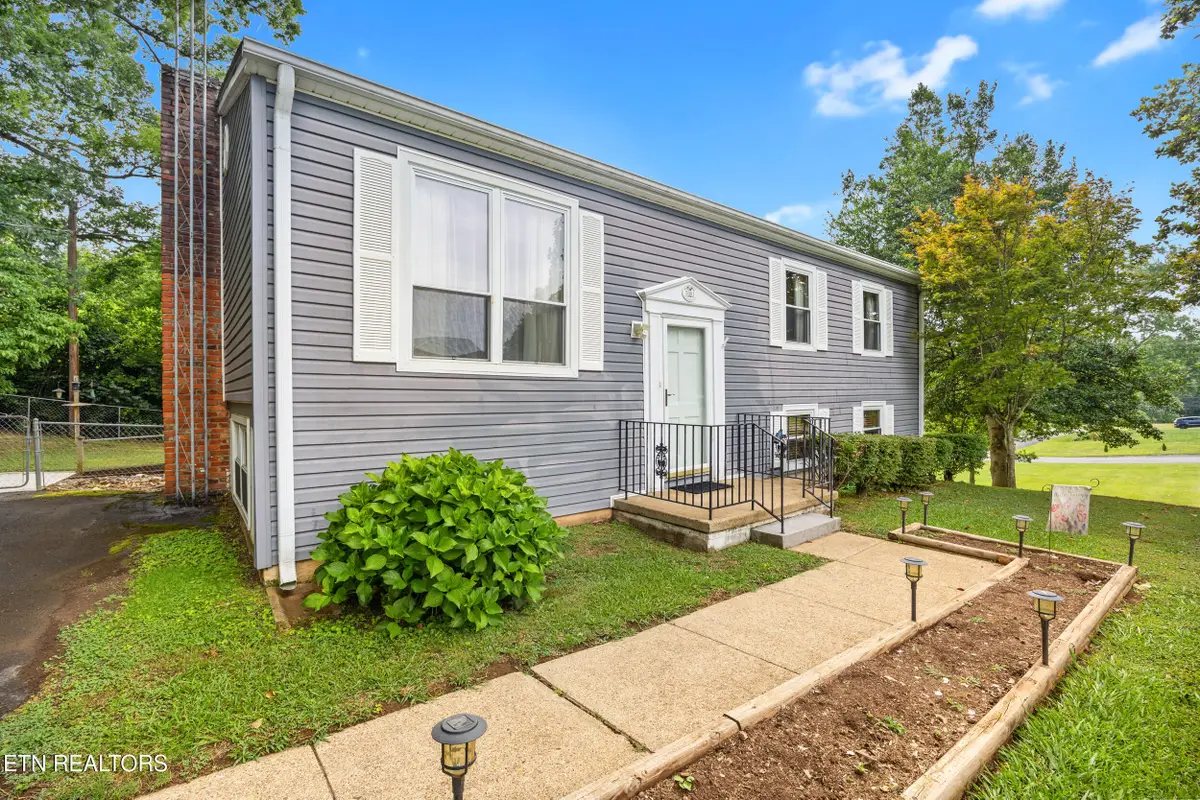5301 Fontaine Rd, Knoxville, TN 37920 - #1