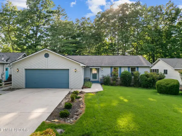 16 Trafalgar Lane, Crossville, TN 38558