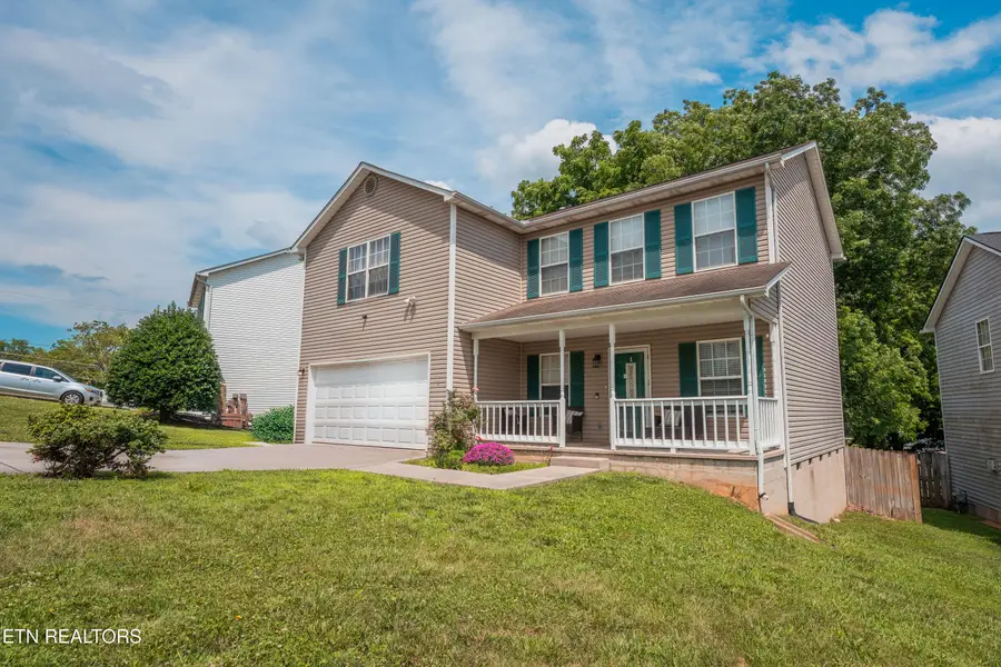 7708 Ambergate Rd, Powell, TN 37849 - #2