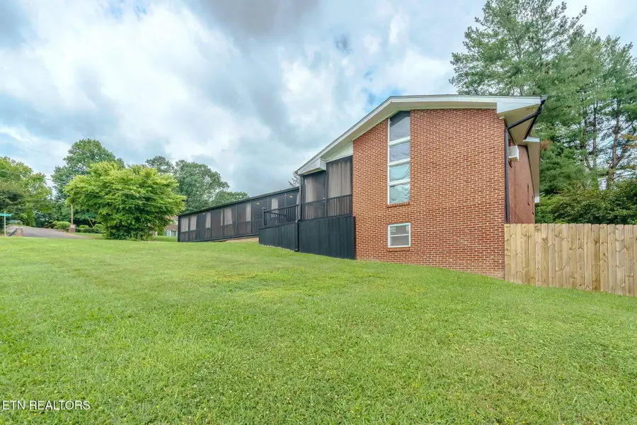 1414 Rosalyn Drive, Knoxville, TN 37914 - #3
