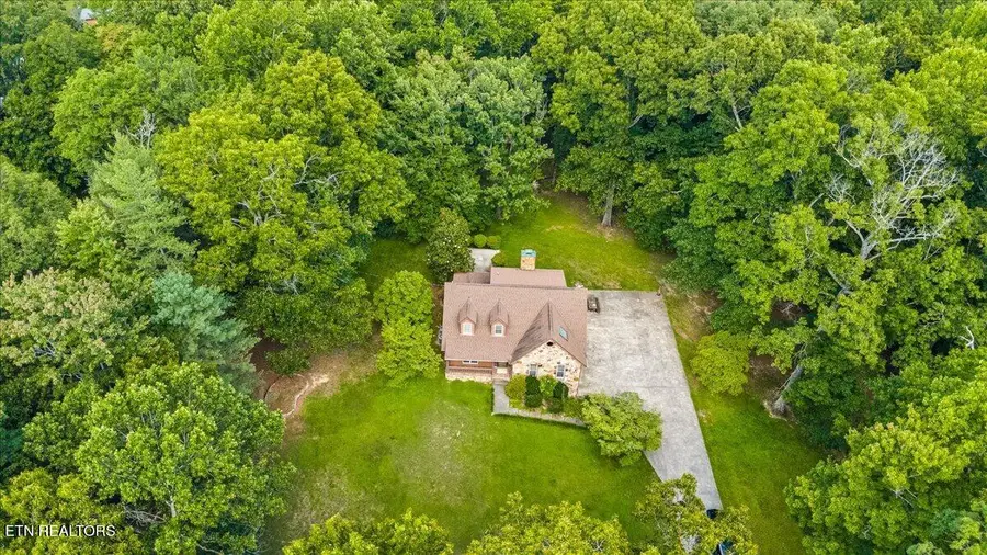 400 Imperial Heights Drive, Lafollette, TN 37766 - #2